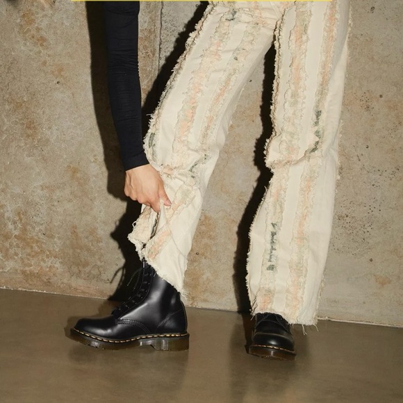 Dr Martens WOMEN'S Smooth Leather Lace Up boots size 6 - Picture 4 of 15